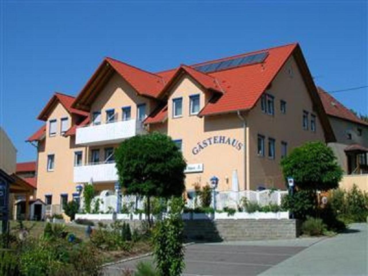 Gasthaus Zum Baeren Gaestehaus Wittighausen 外观 照片